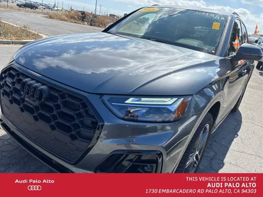 2025 Audi Q5 S line Premium Plus photo 1