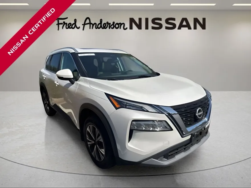 2022 Nissan Rogue SV photo 1