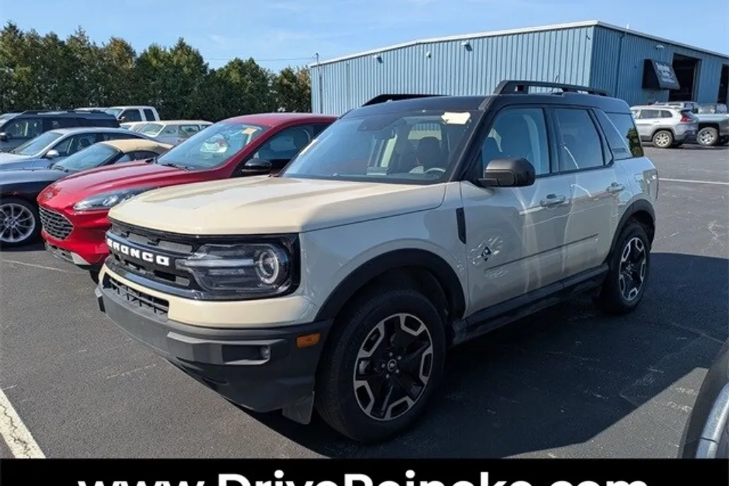 2024 Ford Bronco Sport Outer Banks photo 1