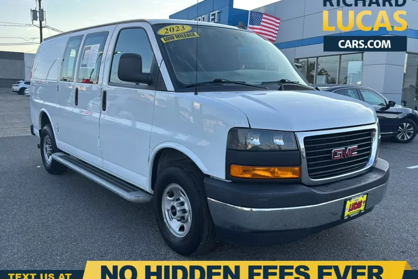 2023 Gmc Savana 2500 Cargo photo 1