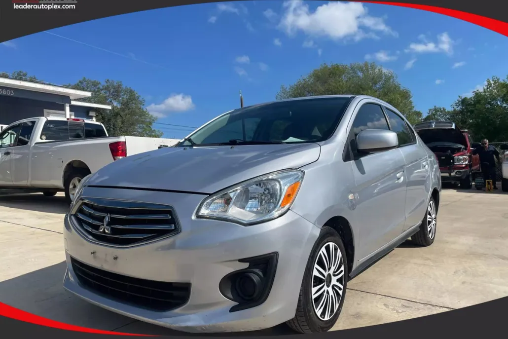 2019 Mitsubishi Mirage G4 ES photo 1