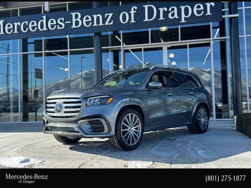 2025 Mercedes Benz GLS 450 4MATIC photo 1