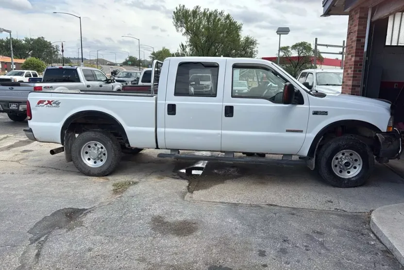 2004 Ford F-350 photo 1