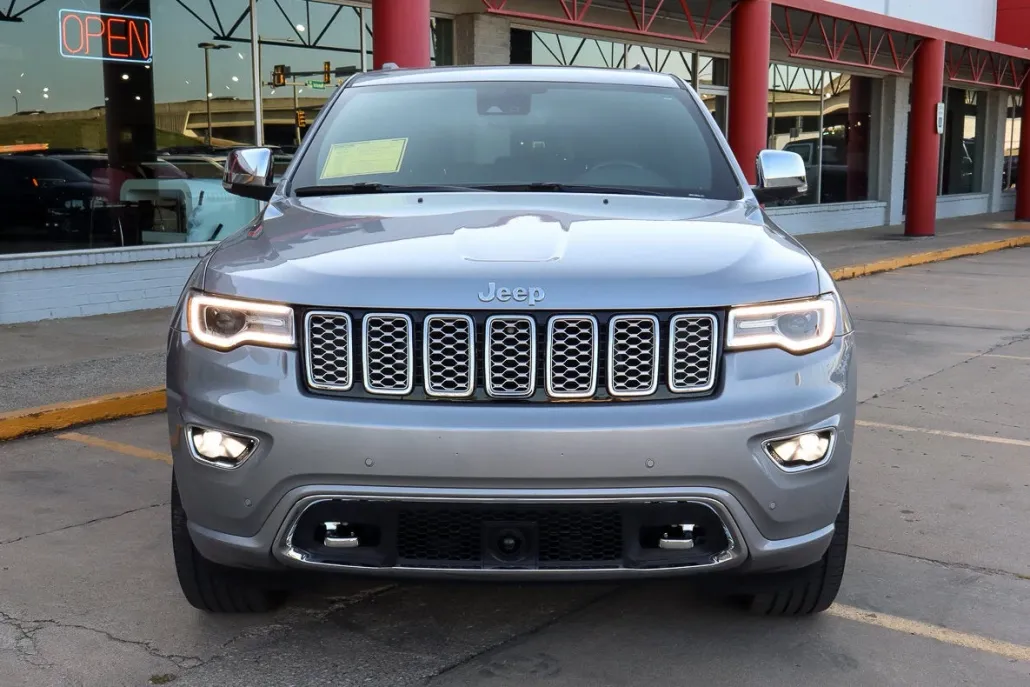 2021 Jeep Grand Cherokee Overland photo 1