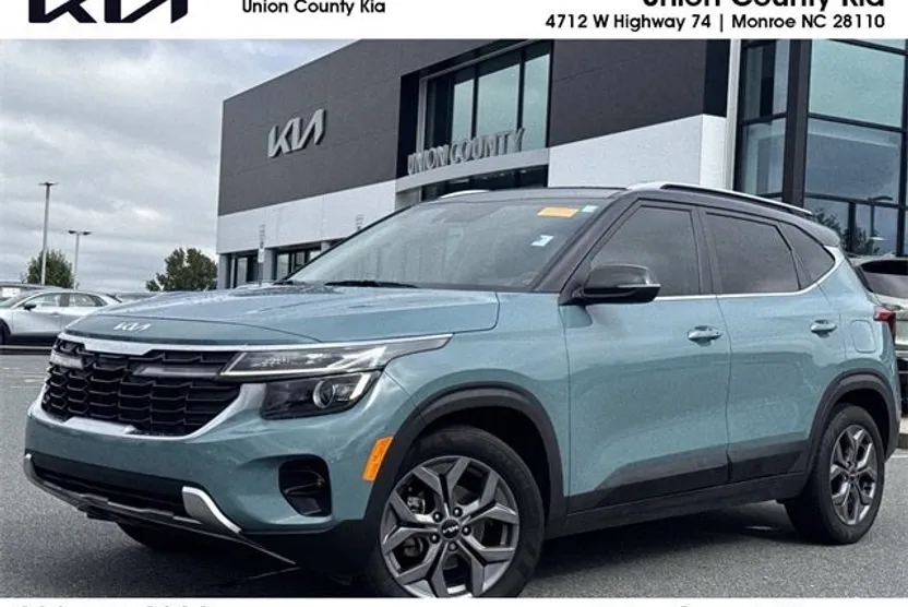 2024 Kia Seltos S photo 1