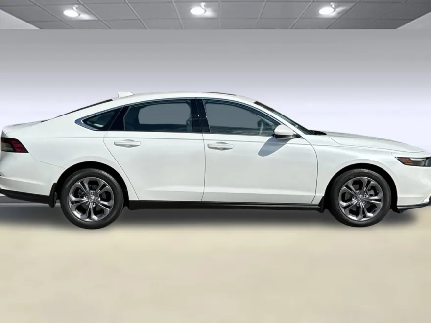 2023 Honda Accord EX photo 1