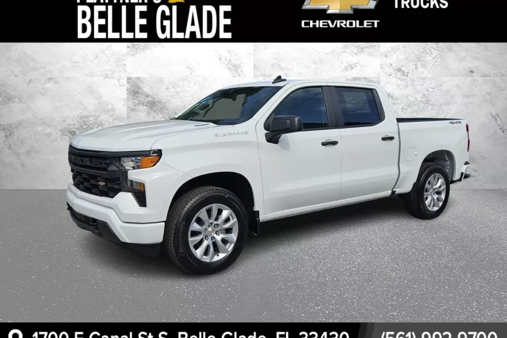 2025 Chevrolet Silverado 1500 Custom photo 1