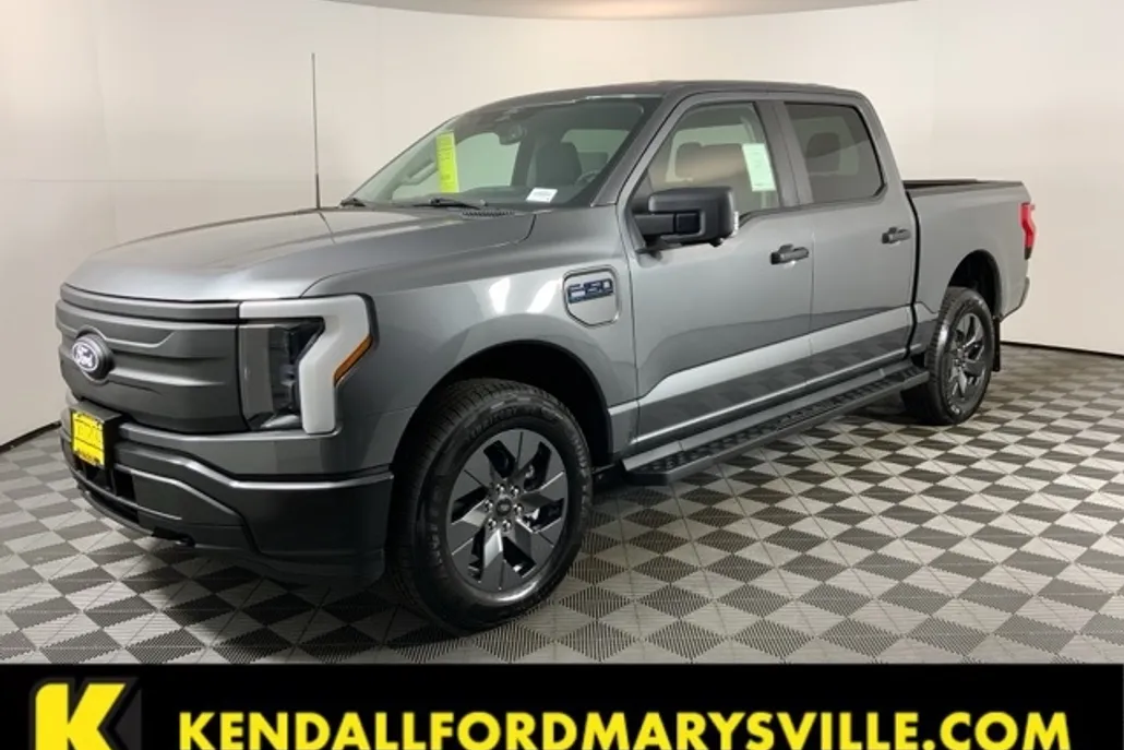 2025 Ford F-150 Lightning photo 1