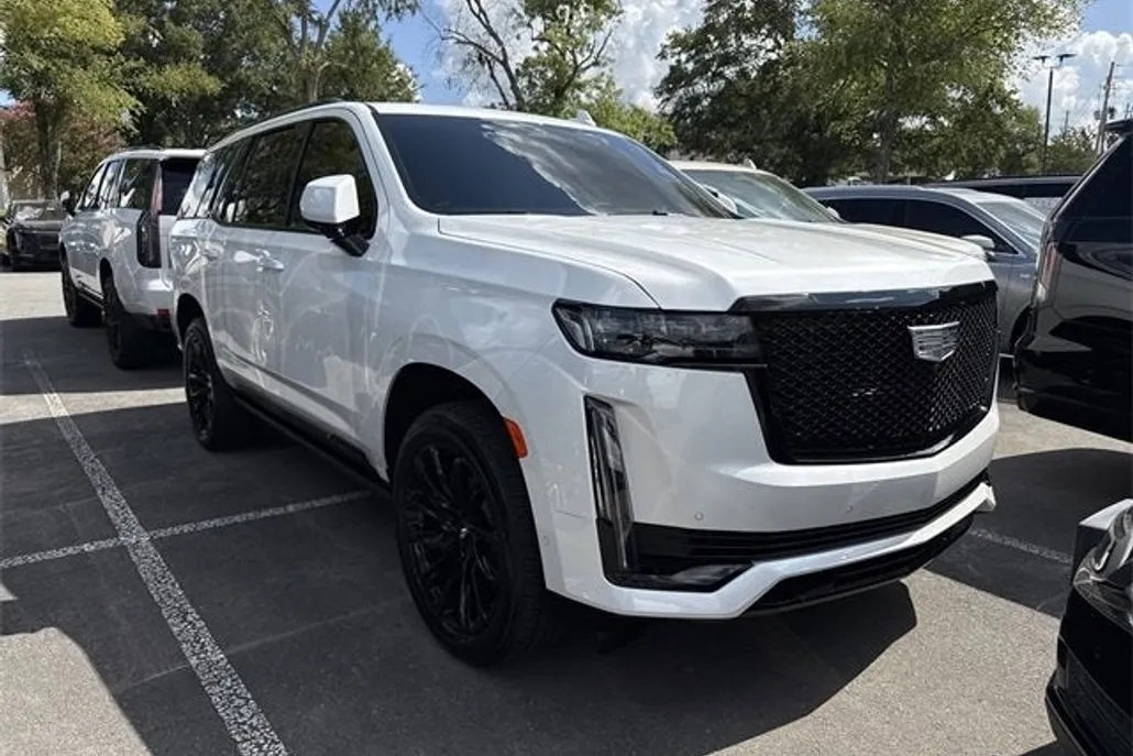2024 Cadillac Escalade Sport Platinum photo 1