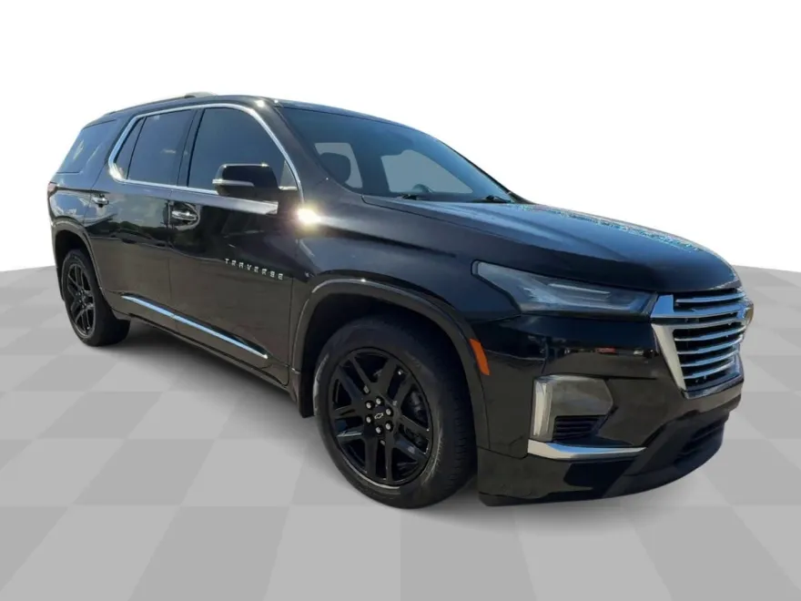 2022 Chevrolet Traverse Premier photo 1