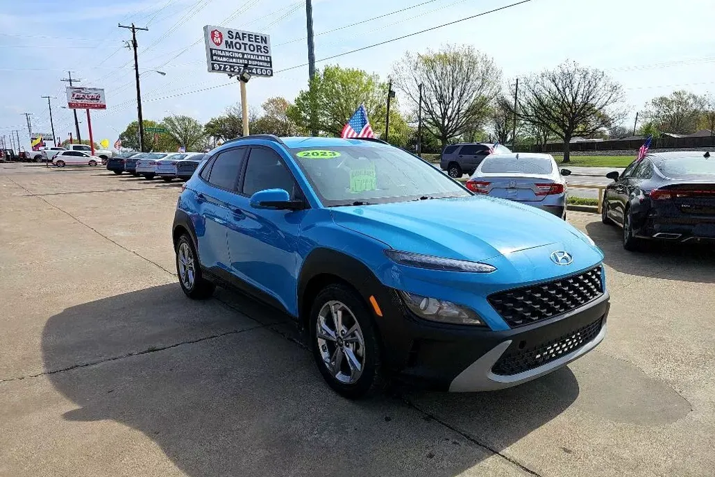 2023 Hyundai Kona SEL photo 1