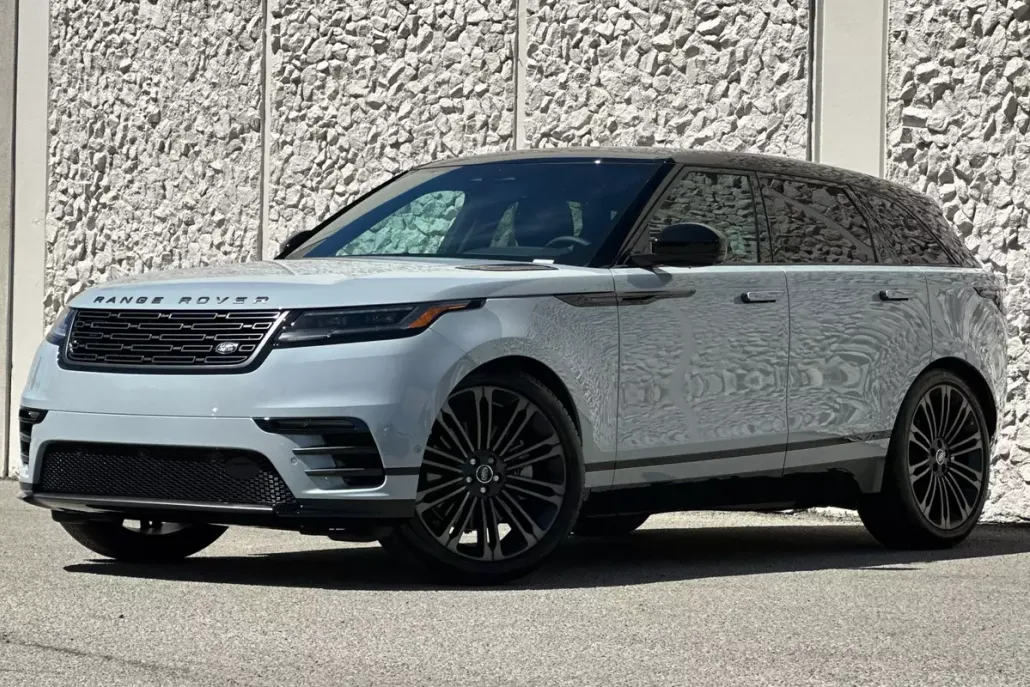 2026 Land Rover Range Rover Velar SE photo 1