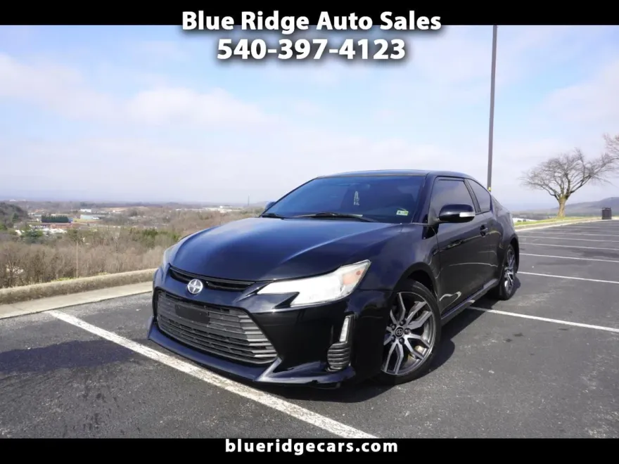 2015 Scion tC photo 1