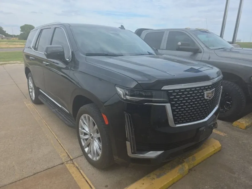 2022 Cadillac Escalade Luxury photo 1