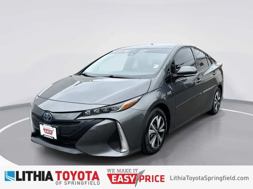 2018 Toyota Prius Prime Plus photo 1