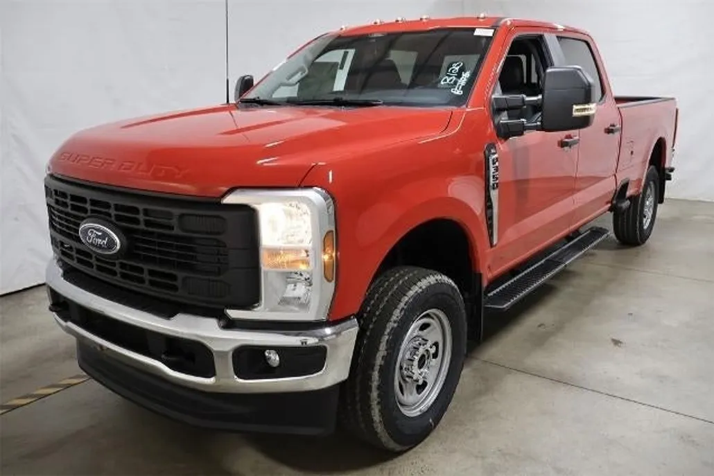 2025 Ford F-350 XL photo 1