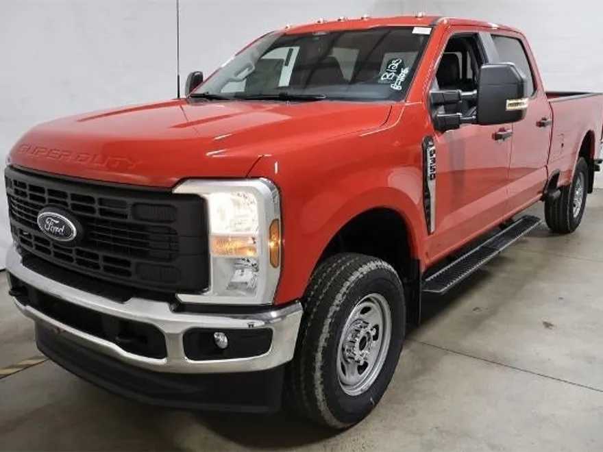 2025 Ford F-350 XL photo 1