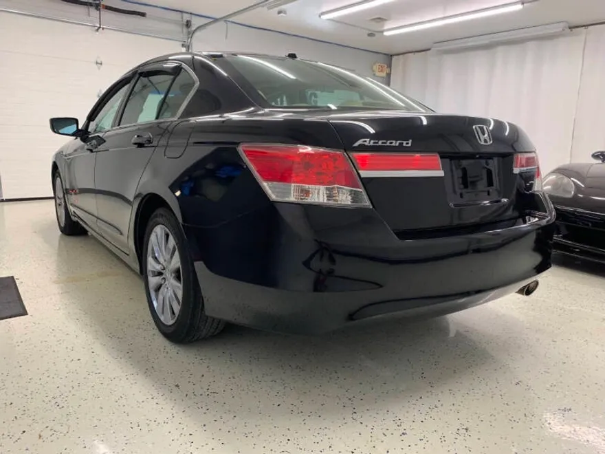 2011 Honda Accord EX-L photo 1