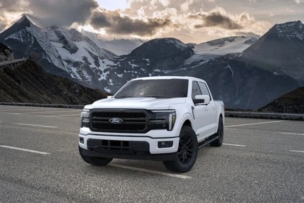 2025 Ford F-150 Lariat photo 1