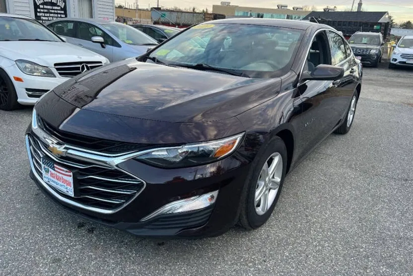 2020 Chevrolet Malibu LS photo 1