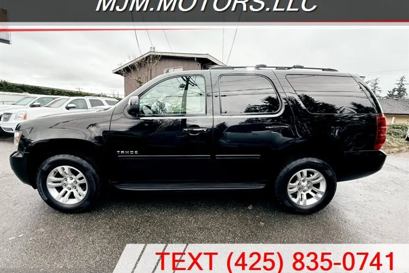2012 Chevrolet Tahoe LT photo 1