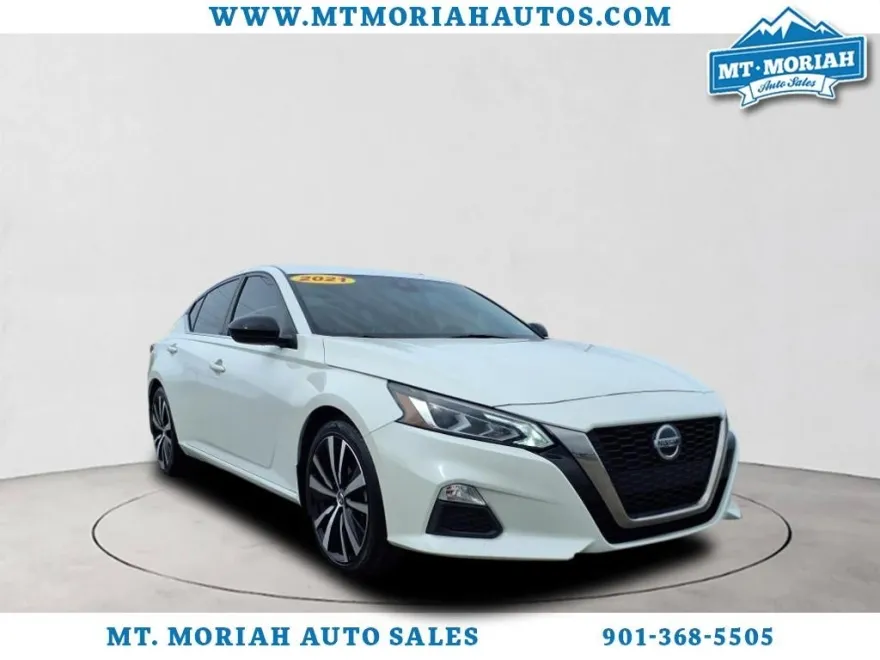 2021 Nissan Altima 2.5 SR photo 1