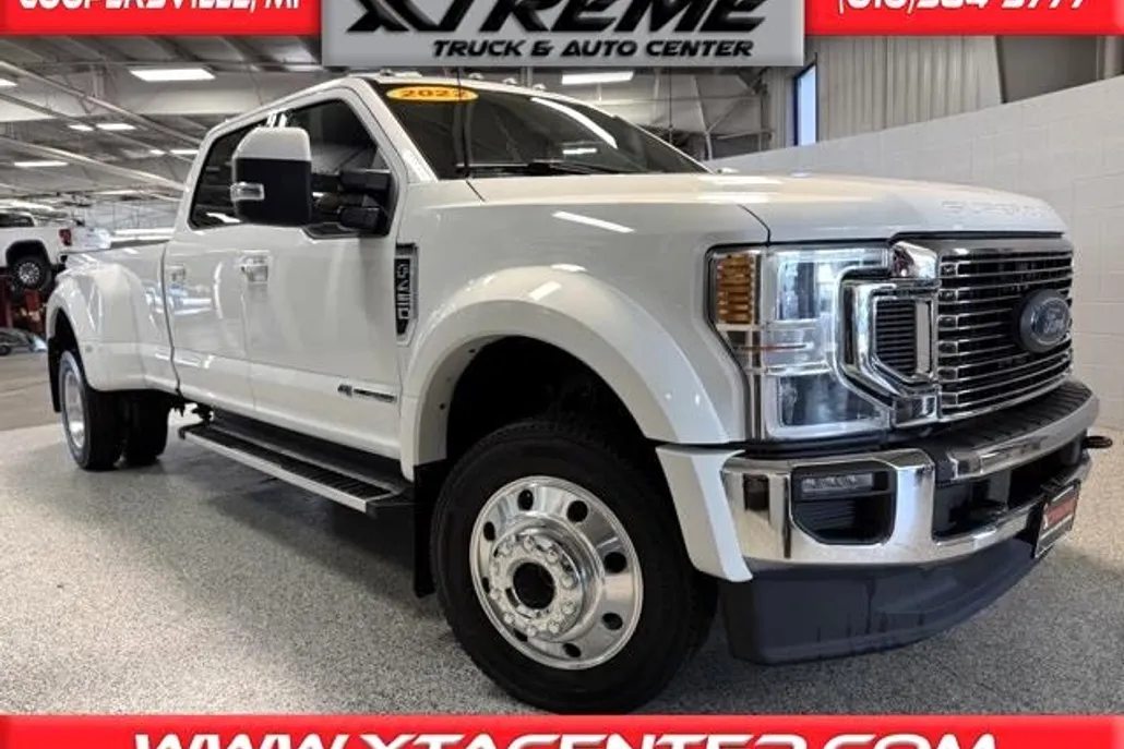 2022 Ford F-450 Lariat photo 1