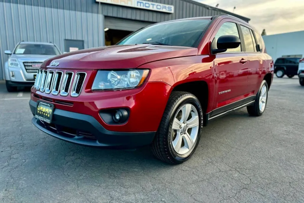2016 Jeep Compass Sport photo 1