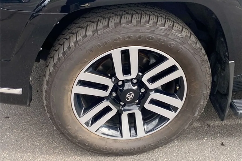 2022 Toyota 4Runner Limited 4WD photo 1
