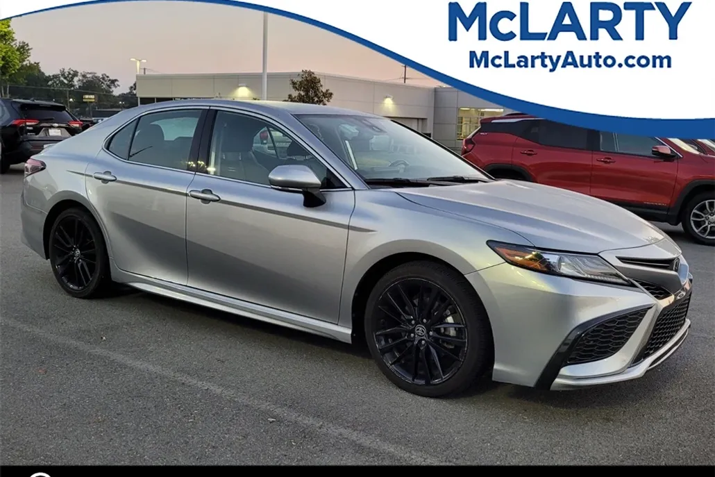 2023 Toyota Camry XSE photo 1
