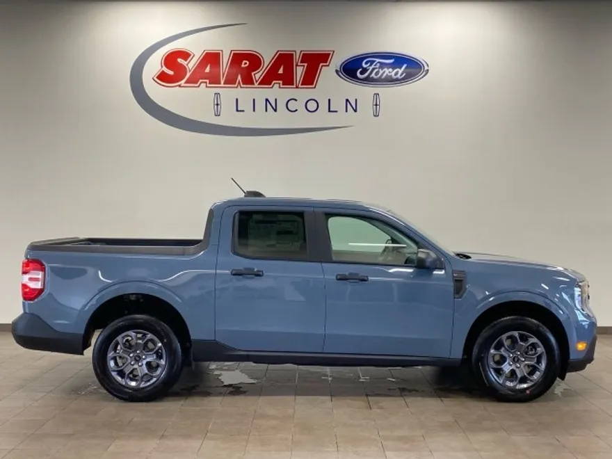 2025 Ford Maverick XLT photo 1