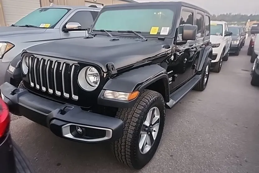 2019 Jeep Wrangler Unlimited Sahara photo 1