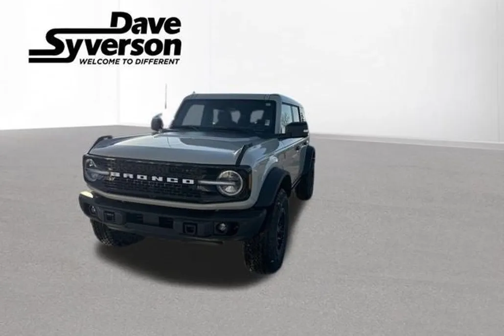 2025 Ford Bronco Badlands photo 1