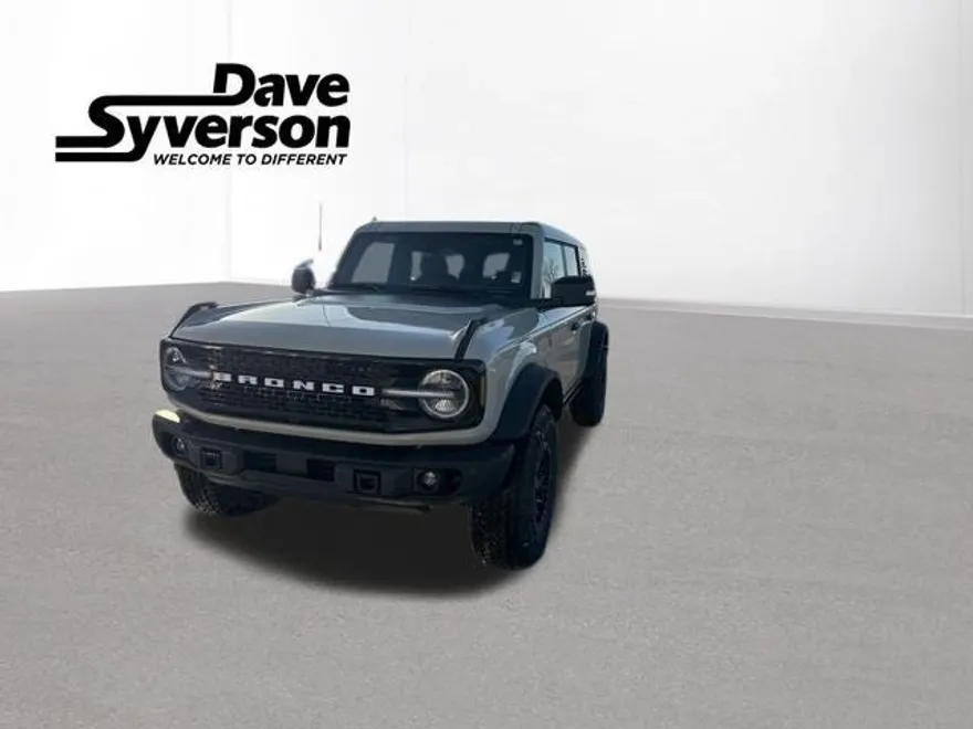 2025 Ford Bronco Badlands photo 1