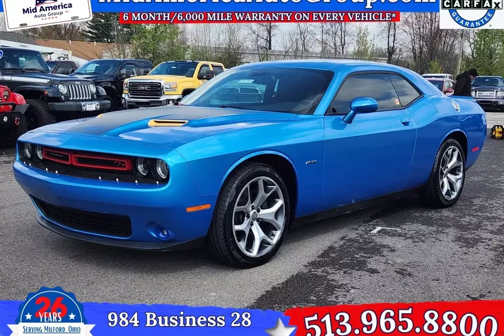 2015 Dodge Challenger SXT Plus photo 1
