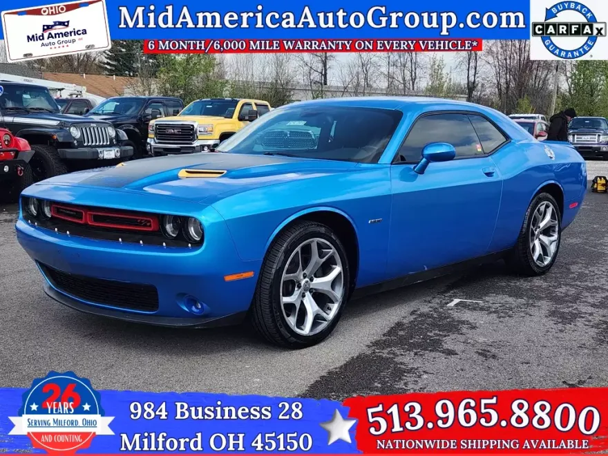 2015 Dodge Challenger SXT Plus photo 1