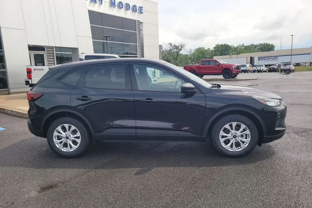 2025 Ford Escape Active photo 1