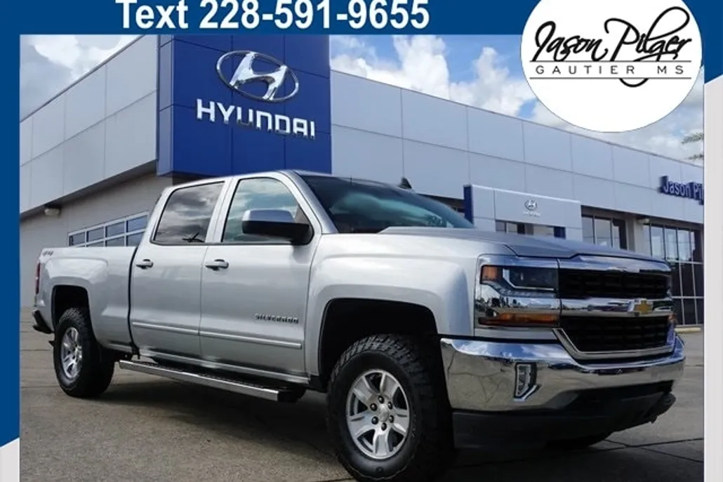 2018 Chevrolet Silverado 1500 LT photo 1