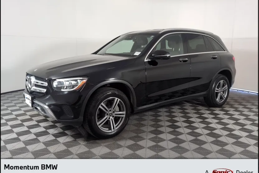 2022 Mercedes Benz GLC 300 photo 1