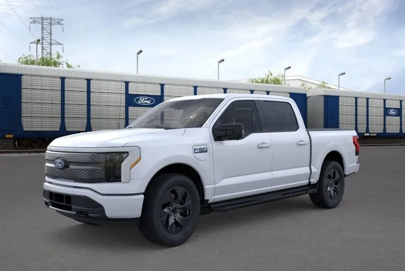 2025 Ford F-150 Lightning photo 1