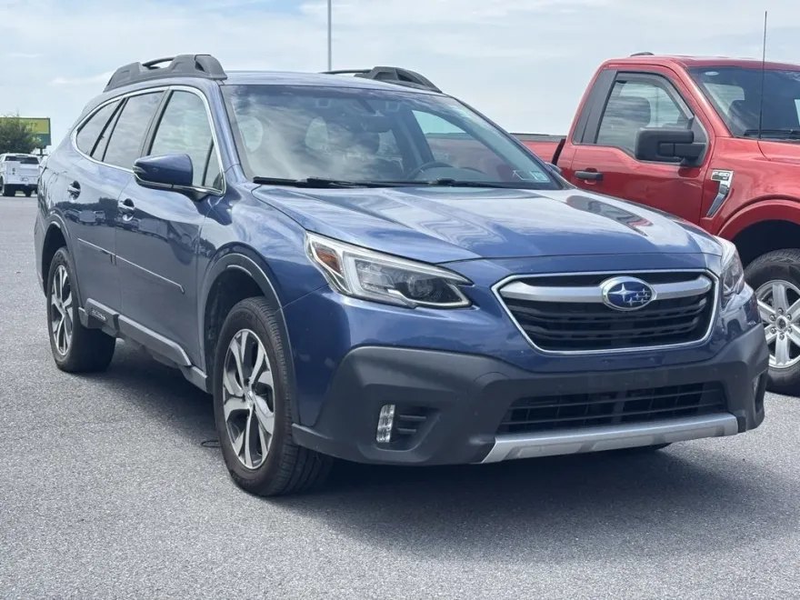 2022 Subaru Outback Limited photo 1