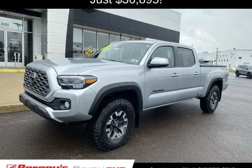 2023 Toyota Tacoma 4x4 SR5 photo 1