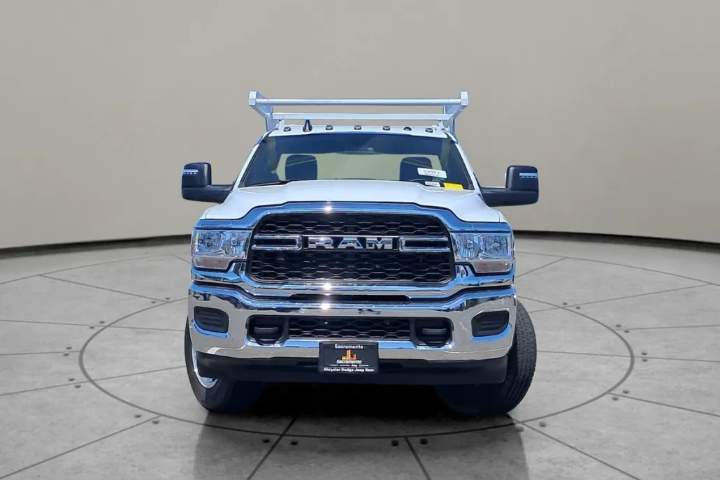 2024 Ram 3500 Tradesman photo 1