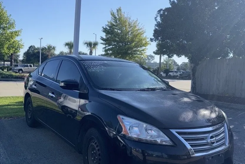 2014 Nissan Sentra SV photo 1