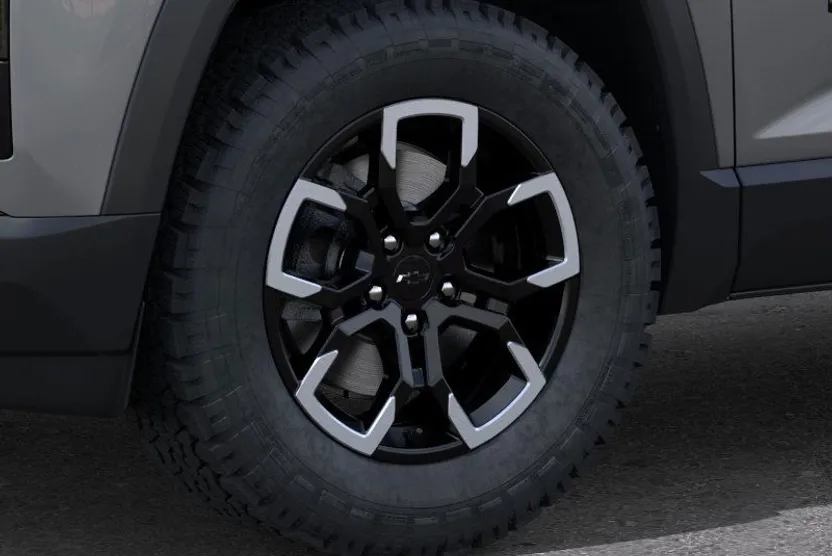 2026 Chevrolet Equinox ACTIV photo 1