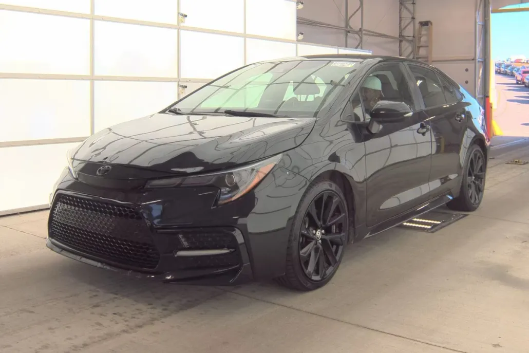 2021 Toyota Corolla SE Nightshade Edition photo 1