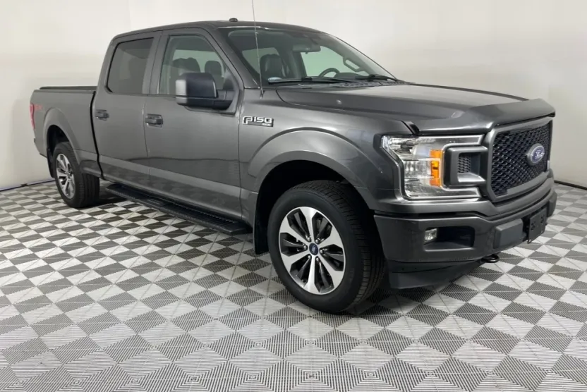 2019 Ford F-150 XL photo 1