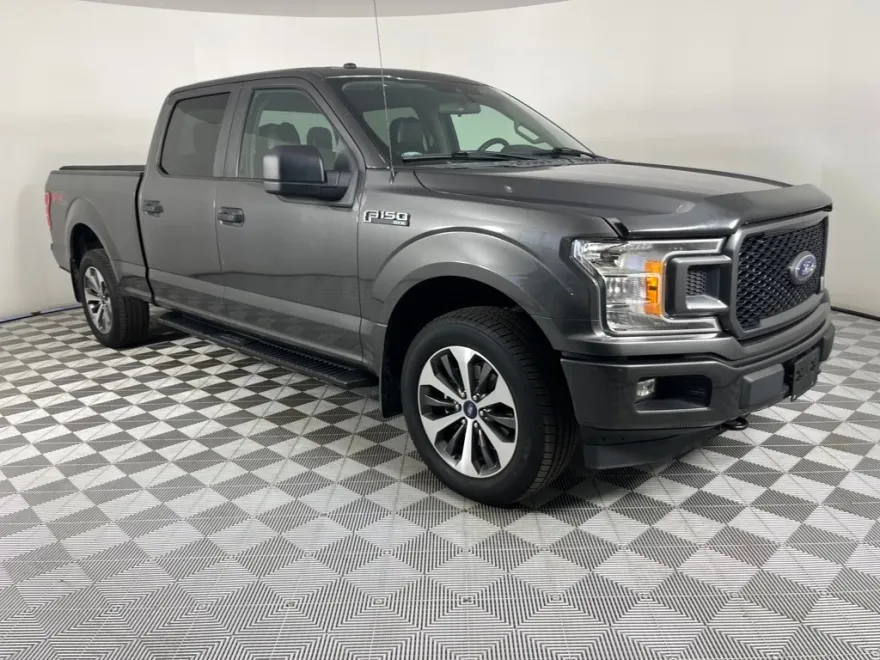 2019 Ford F-150 XL photo 1
