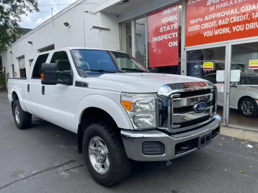 2016 Ford F-250 XLT photo 1
