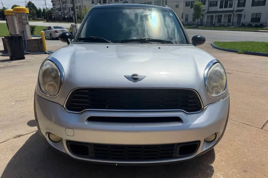 2011 Mini Countryman S photo 1